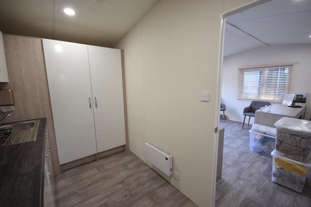 PRE-ORDER | 2027 | Sunrise Lodge Office | Or Glamping POD | 19×12 - Image 10